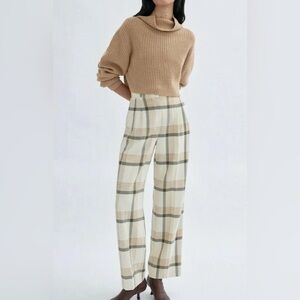 Aritzia Wilfred Montpellier Waist Turtleneck